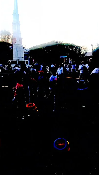 TEETER TOSS SHEILA E CONCERT NEW HAVEN GREEN CT