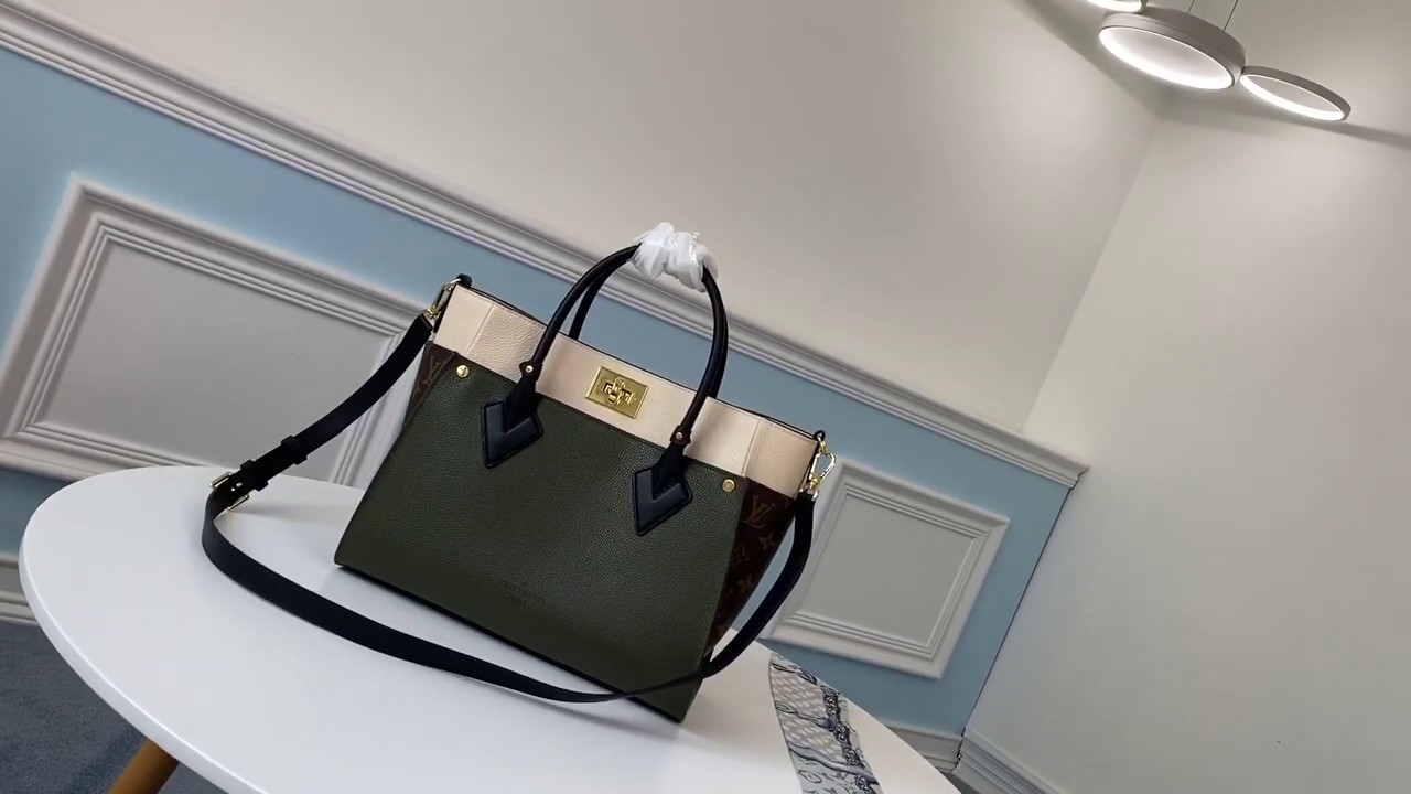 LV on my side color-contrasting handbag shopping tote bag - YouTube
