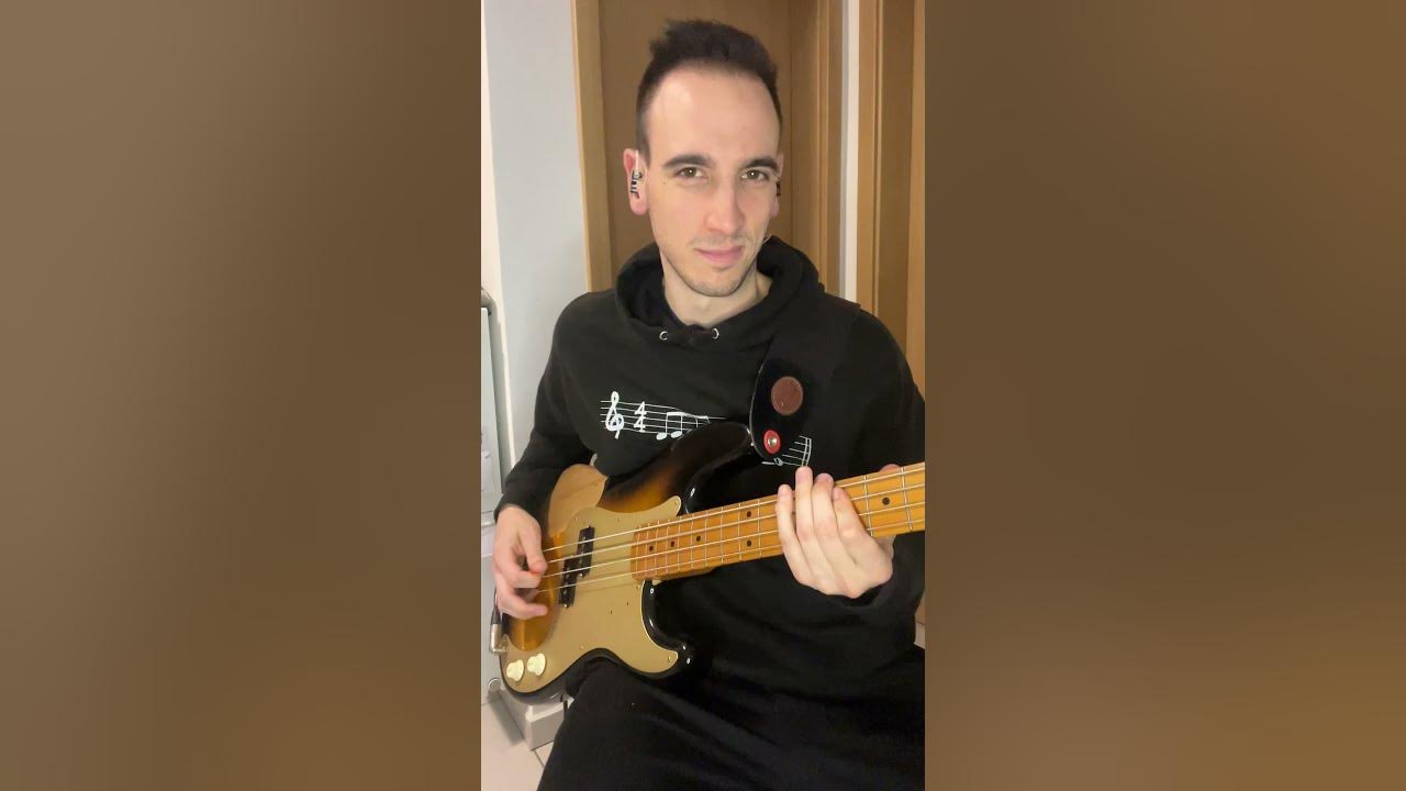 Post Malone - Circles (bass excerpt by Florjan) #randomPortfoli #postmalone #bass #musician