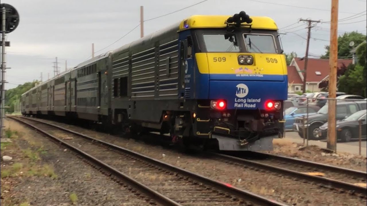 LIRR Trains at Glen Cove and Glen Head 6/25/18 & 6/27/18 Ft Marc