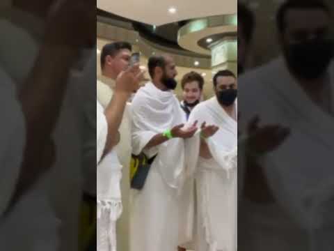 المقرئ عمار العبيدي مع فرقة عبد الله بن المبارك الانشادية في مكة المكرمة