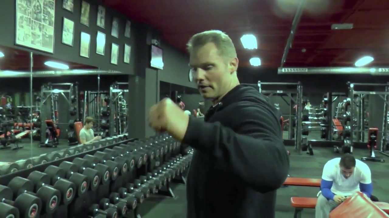 Tip jak cvicit ramena - Martin Mester IFBB Men´s physique - super ...