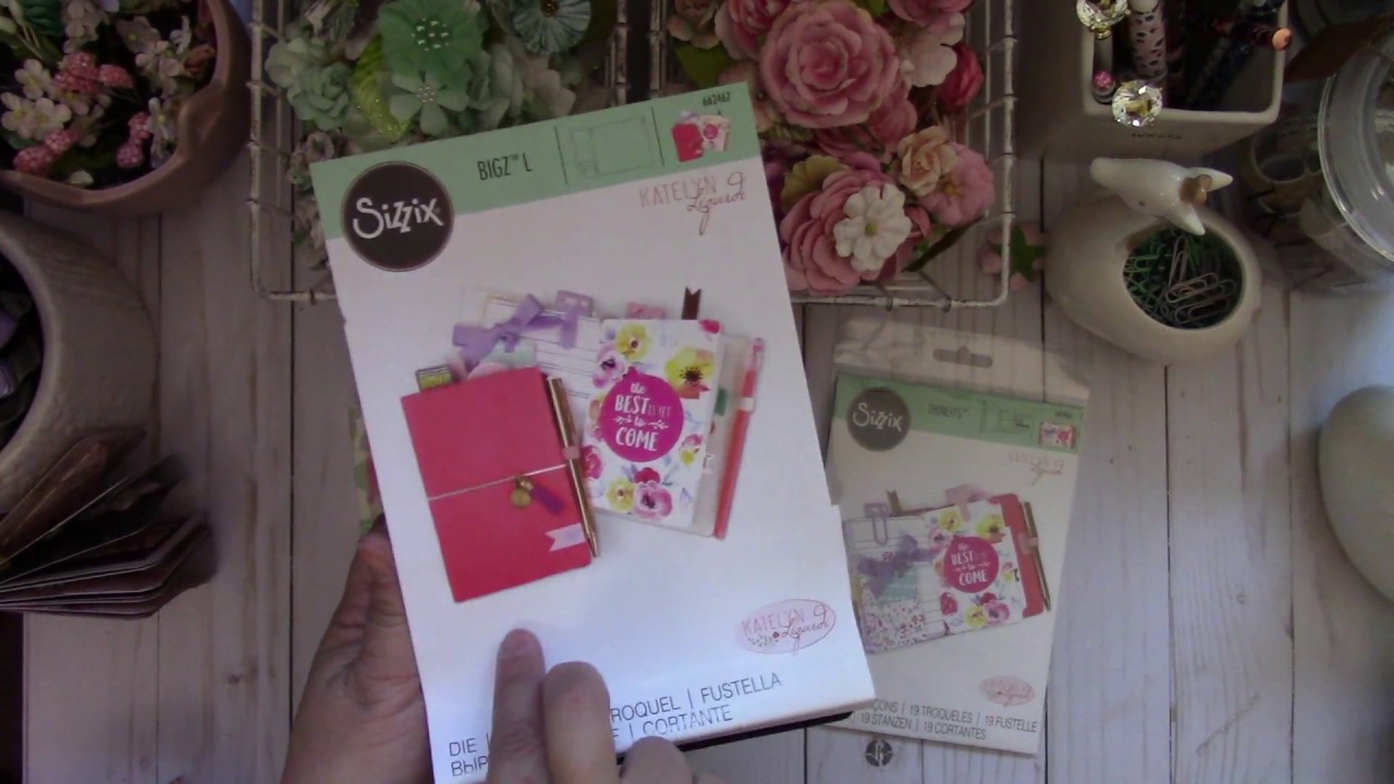 Sizzix Pocket Traveler's Notebook Bigz L Die - YouTube