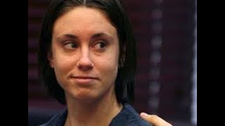 Casey Anthony Walks into a Bar...