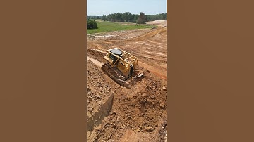 No shame in this D8 dozer game. 🔥 #bulldozer