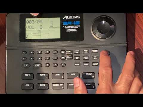 Alesis SR 16 drum machine. Programming a simple beat.