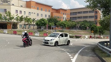 TECHNOCRATS UTeM SSSVC 2019 Roundabout Sensor Detection System