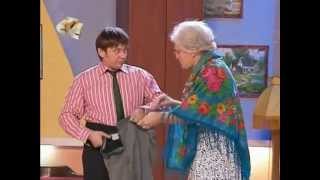 Уральские пельмени бабушка одевает внука на день рождения Уральские пельмени бабушка одевает внука на день рождения