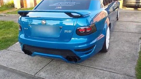 LOUD HSV VE Clubsport with BIG CAM