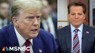 Anthony Scaramucci: Trump's family not showing up in court weighs on him