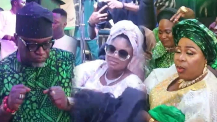 Femi Branch Scatter The Dance Floor With Eniola Ajao,Madam Saje, Toyosi at His Mother's Burial