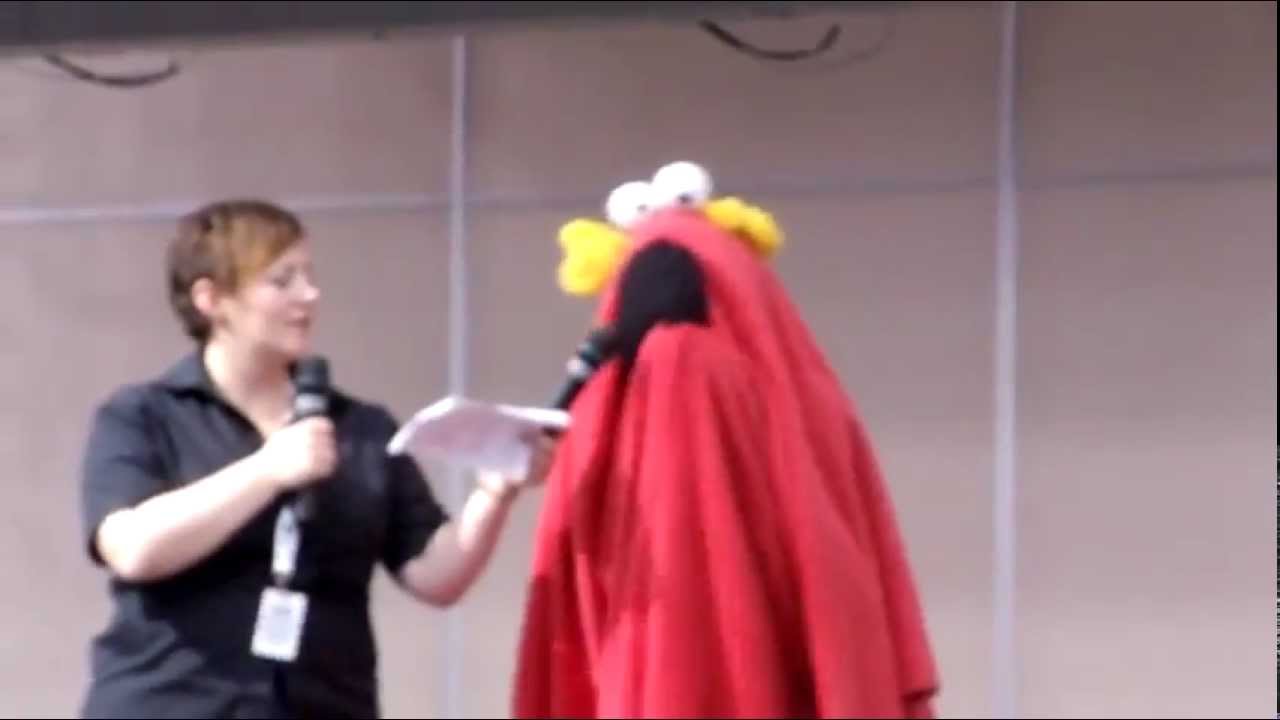 Martian fom Sesame Street At Oz Comic Con Adelaide 2013 - YouTube