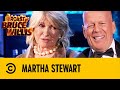 "Eres Un Gran Compañero Sexual" | Martha Stewart | Roast de Bruce Willis | Comedy Central