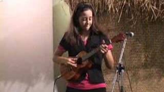 Miniatura de vídeo de "Glass Ball Slack Key (Turkey in the Straw) - Brittni Paiva ukulele"