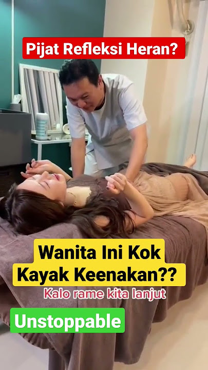 HOT ⁉️ PIJAT REFLEKSI DI SURABAYA WANITA CANTIK INI DIEM AJA, PEMIJATNYA COWOK LAGI #viral #shorts