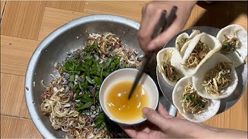 Cùng làm món gỏi ốc đắng bắp chuối ăn với bánh phồng với bà ngoại bé My👵