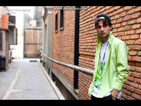 Мартин Green.-(რეალობიდან ილუზიაში..)