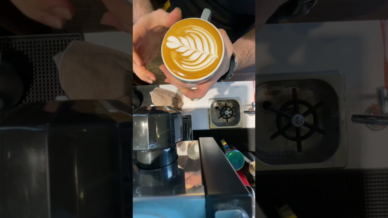 #latteart #coffee #cappuccino #cafe #coffeeshop #coffeelover #cofeetime #coffeelife #barista