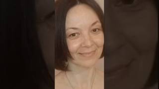 Не просто привычка. Это — ритуал.С любовью к себе.  Макияж ложится идеально, когда кожа напитана