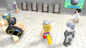 ME GETTING MOLESTED IN ROBLOX