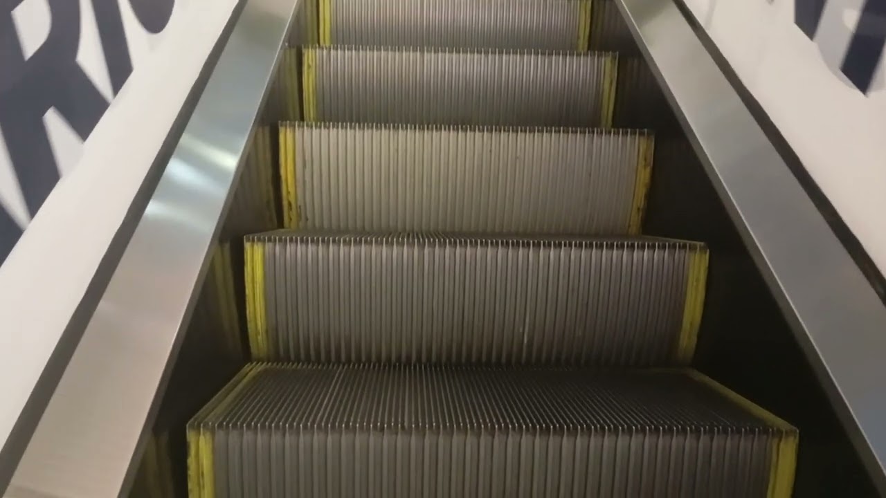 2007 Schindler Escalators in Gallerian JL Cataratas at Parque Pres