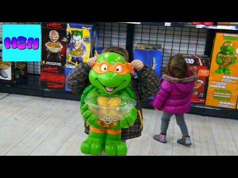 Mate and Nina Playing with Toys and Dress Up For Halloween