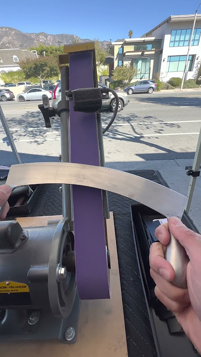 What's a Mezzaluna? Do you need one? #knife #sharpening #shorts