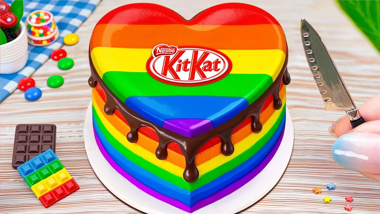 Newest Kitkat Rainbow Cake 🤩 Tiny Buttercream Miniature Cake Dessert Recipe 🌈 Unbox Overworld