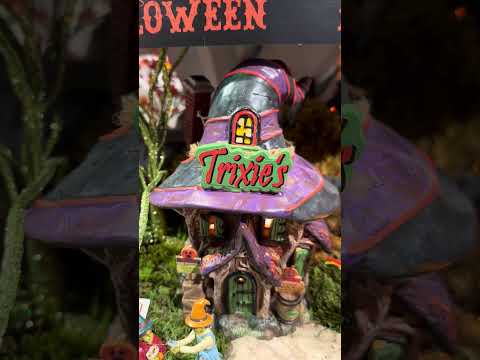 Department 56 Snow Village Halloween Toads and Frogs Witchcraft Haunt