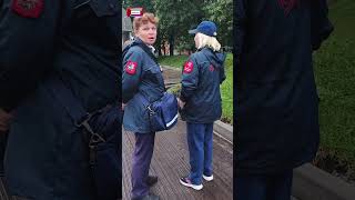 🛑Постыд дептранса Москвы Ликсутова 🤡💩ГКУ организатор перевозок нарушает закон курит на остановках🚭💯⚡