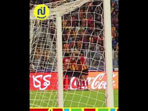 حمزة الجلاصي يسجل الهدف الأول ويحتفل مع  