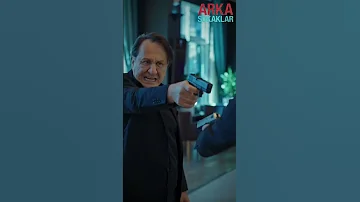 Hüsnü Kafasına Göre Kafa Atıyor ArkaSokaklar 