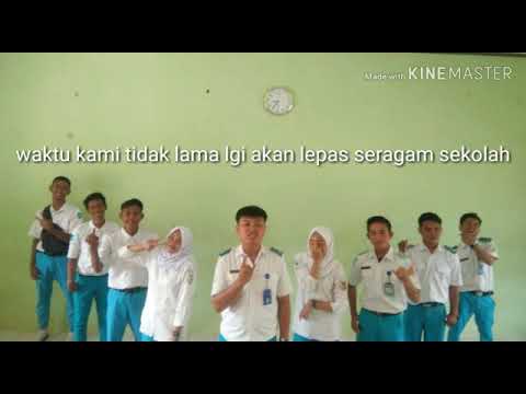 Detik2 lepas seragam sekolah😎