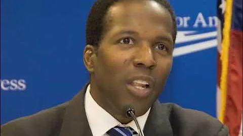 100% Broadband Symposium: Derek Douglas