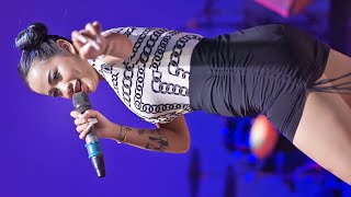 xena xenita semakin menonjol  cover melepas lajang