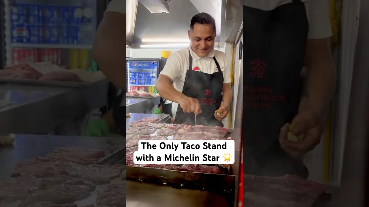 This taco stand in Mexico City received a Michelin star! 🌟🌮