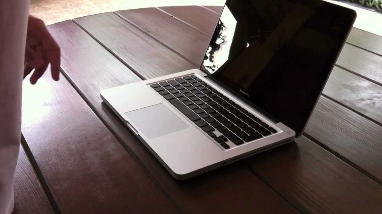 Apple - MacBook Pro (13-inch, Mid 2010) Unboxing