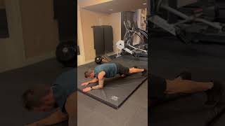 Forearm Plank with Knee Drops