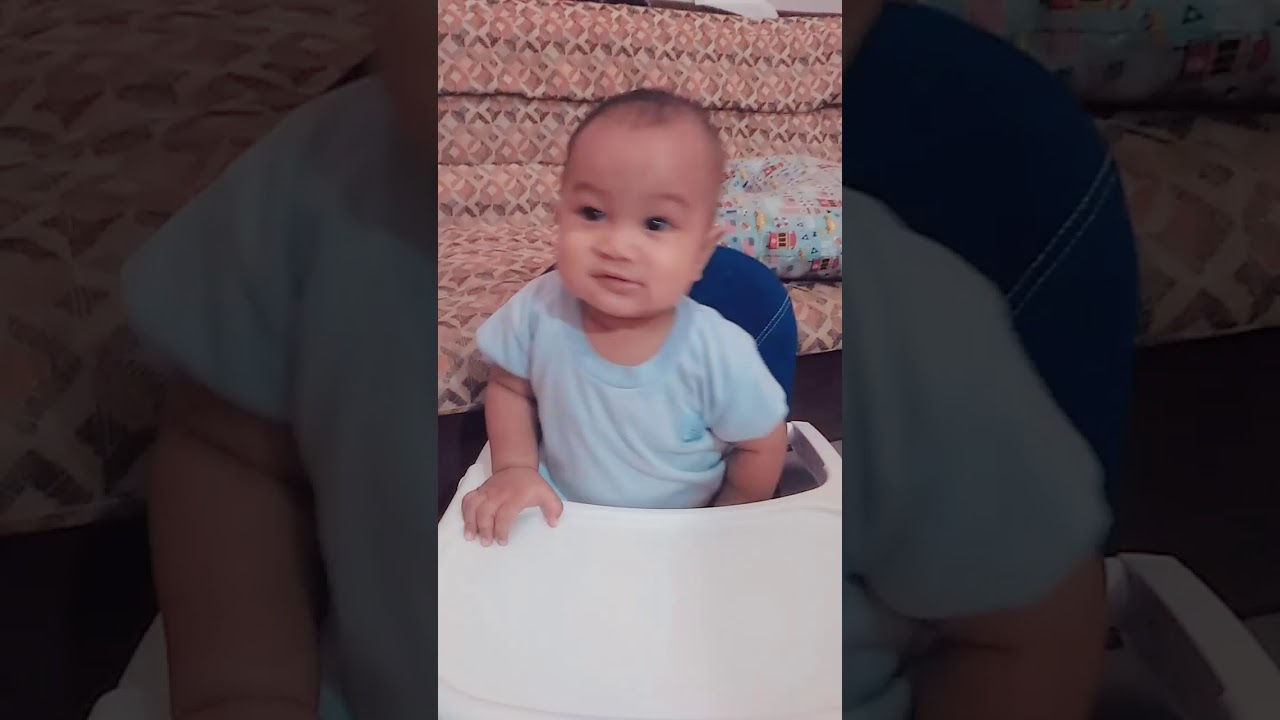 Baby elle baby chair - YouTube