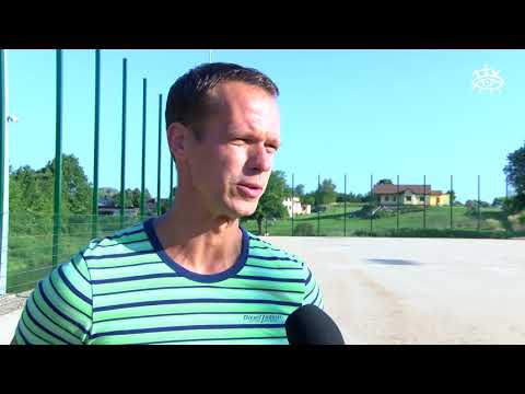 Video: Kā Pagatavot Futbola Laukuma Kūku