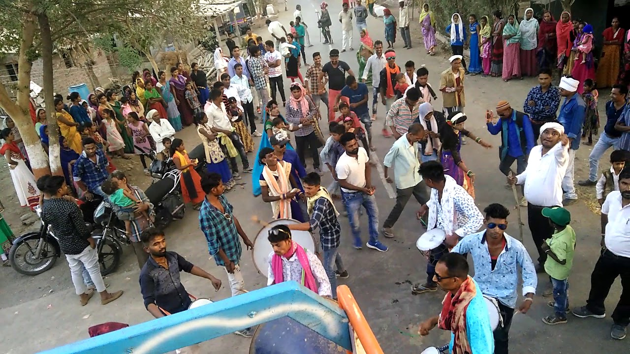 Krishna vadkhut होली dance