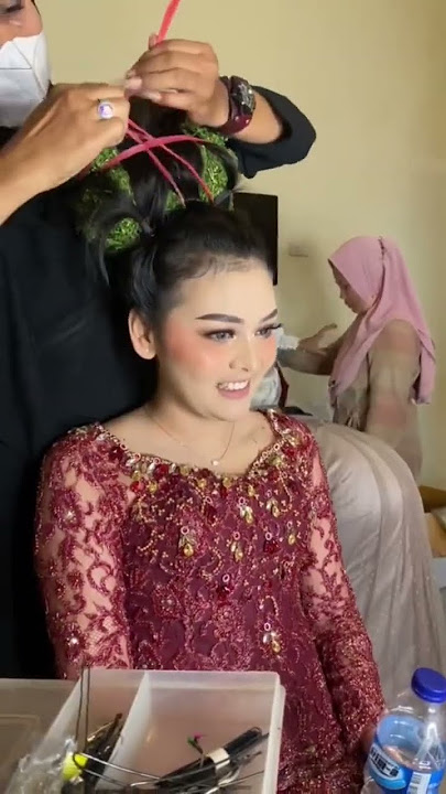 Ovhi Fistry Menikah Pakai Sunting Tusuk