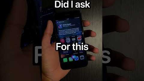 asking Siri and Google Assistant what’s poppin #shorts