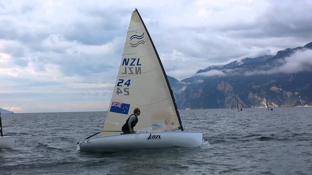 FINN SIRMIONE Malcesine 2015 qua e là nella regata...