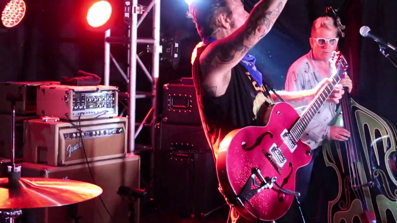 STRAY CATS - MISIRLOU - REVOLUTION BAR 8/2/19