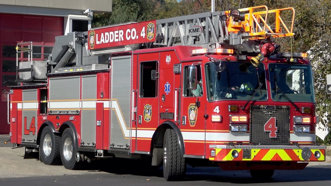 Greenville FD Ladder 4 Responding