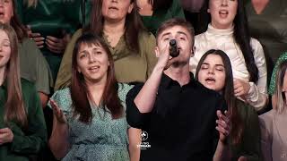 Великий Бог когда на мир смотрю я - Церковь Живой Поток - Христианские Песни #lscchoir