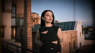 Melike Şahin - Ölmem Ölemem (Official Music)