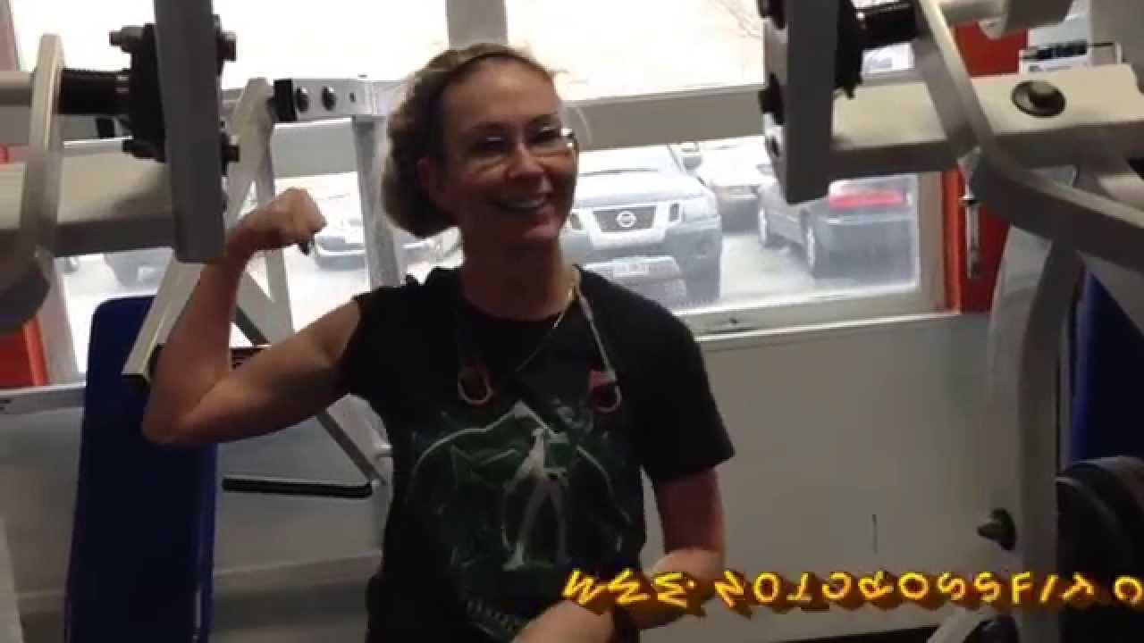 105-pound-girl-military-shoulder-press-135lb-for-reps-youtube