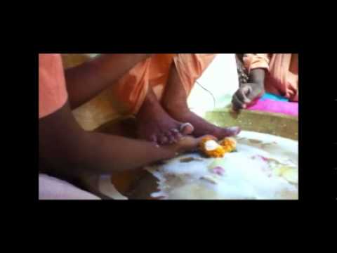 Vyas Puja of Srila Tirtha Maharaj.wmv